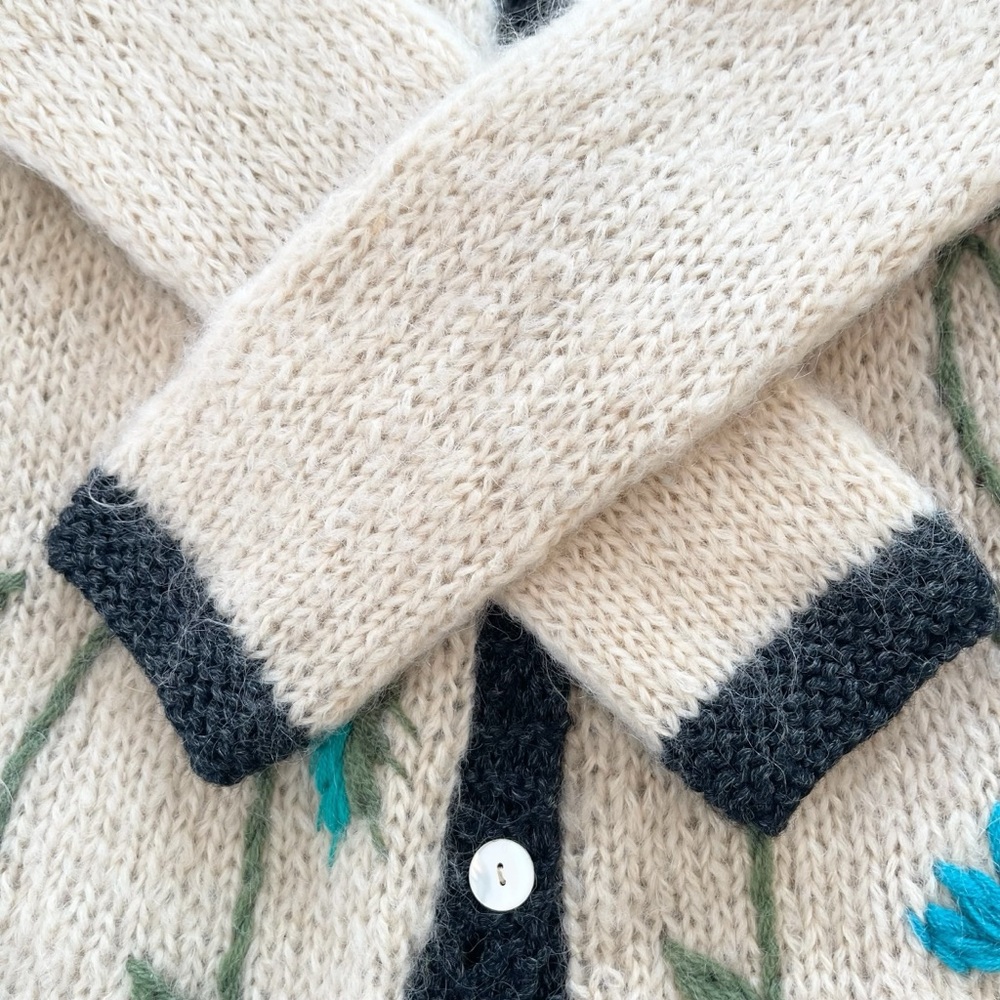 Vintage Hand Knit Floral Wool Mohair Blend Cardigan Cream Chunky Made Italy XS/S - Picture 9 of 17